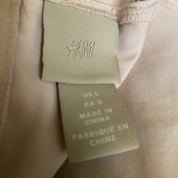 H&M NEW Women’s Purple Lilac Sleeveless Lace Pleated Dress. Size Large. - Picture 5 of 6